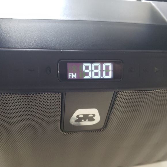 G-Project G-BOOM 2 Wireless Bluetooth Boombox Port - Picture 7 of 9